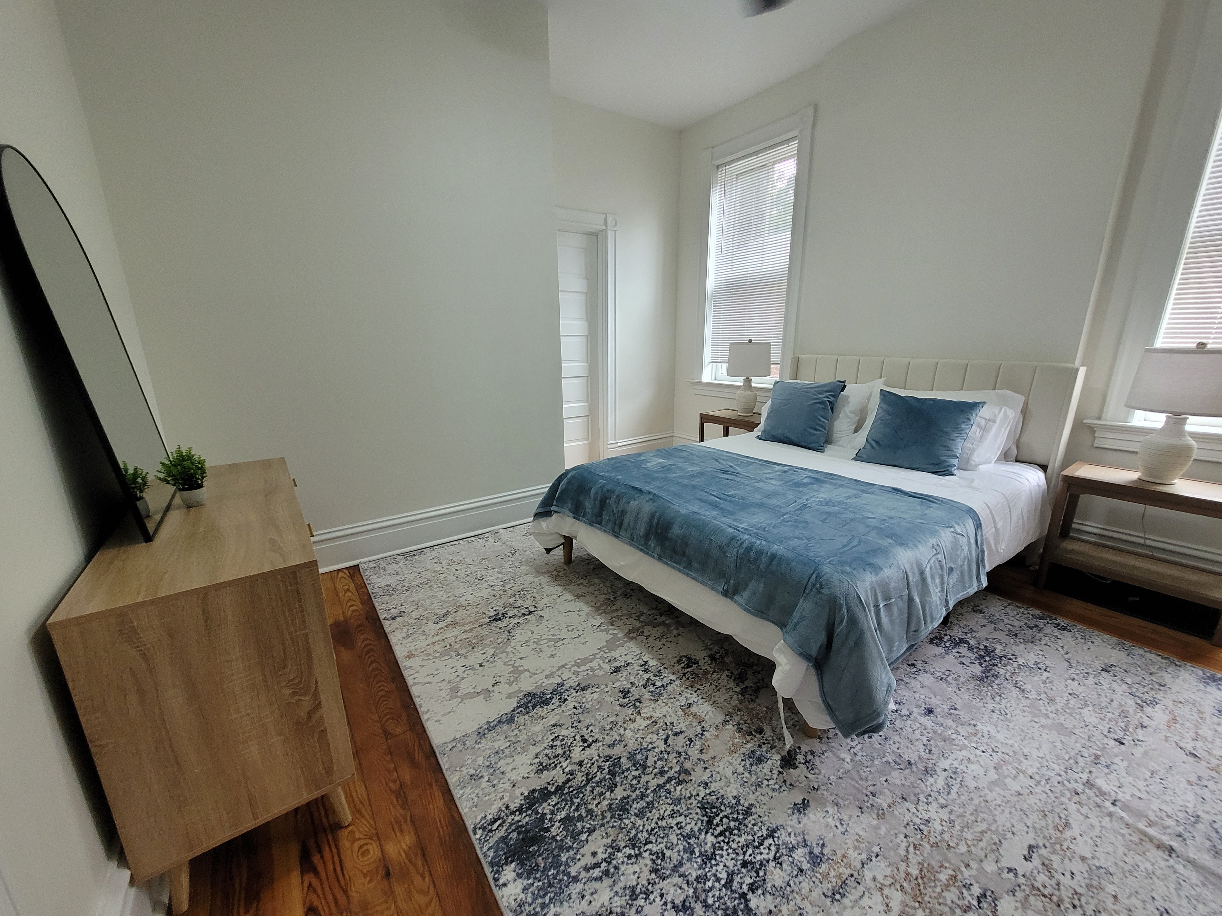 Coming Soon! Sunlit 2BD furnished Apt fully furnished full-size photo 19