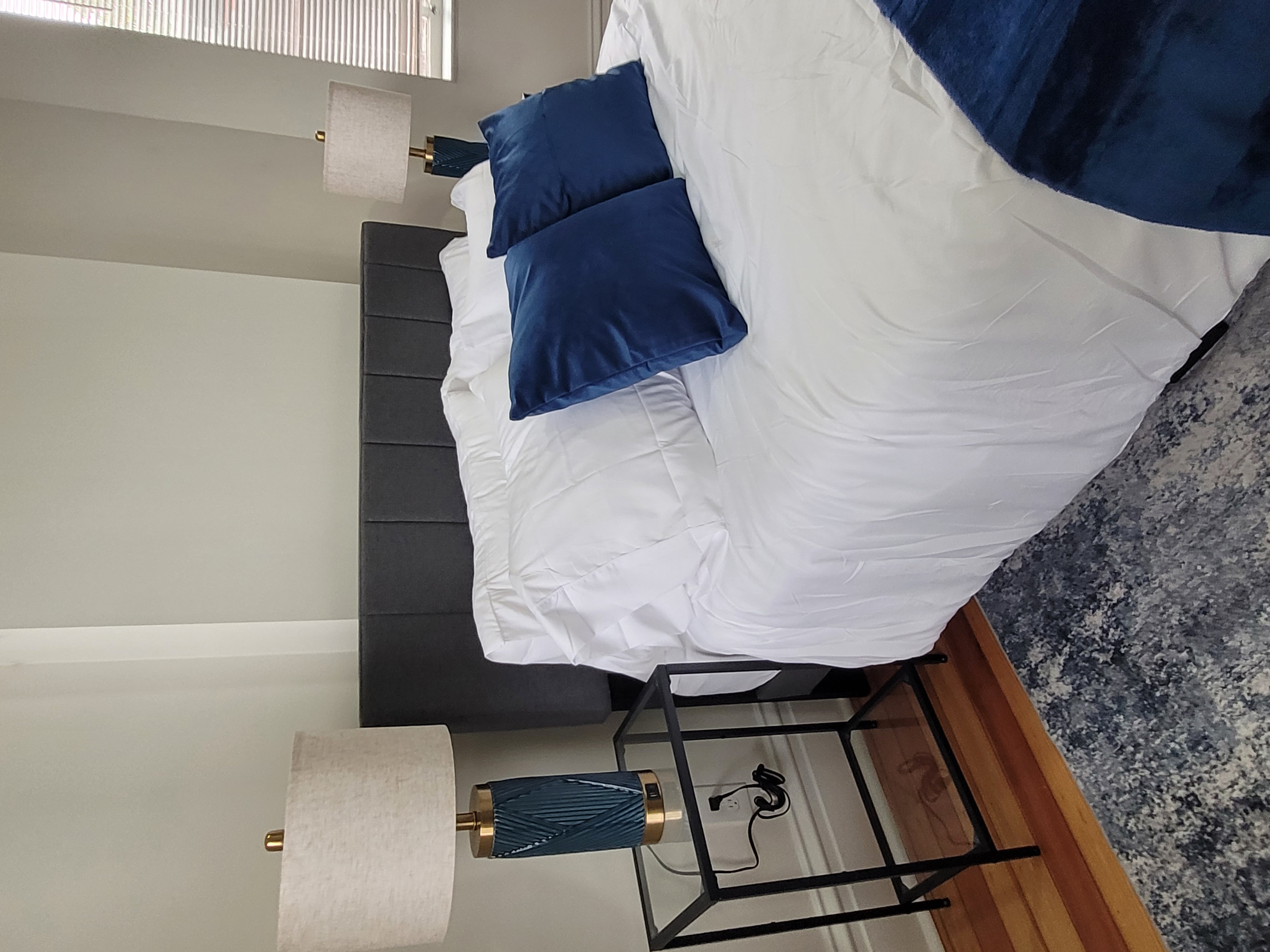 Coming Soon! Sunlit 2BD furnished Apt fully furnished full-size photo 28